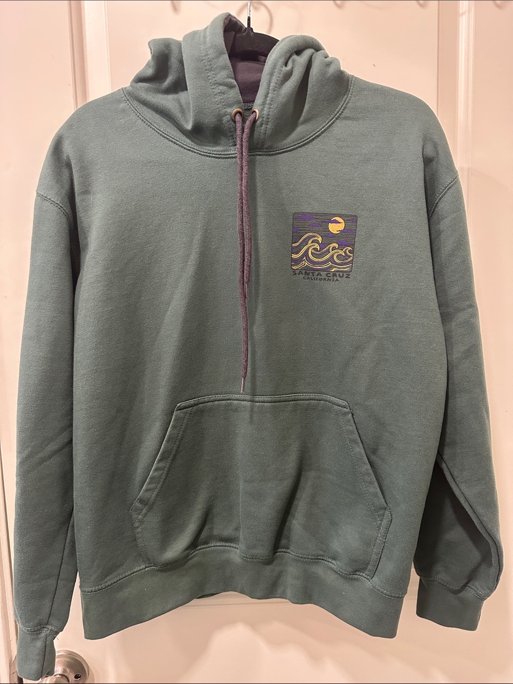 Santa Cruz Men's Green Pullover Hoodie
